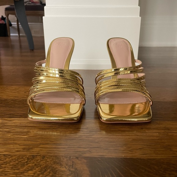 Zara Gold High Heels - Picture 5 of 6